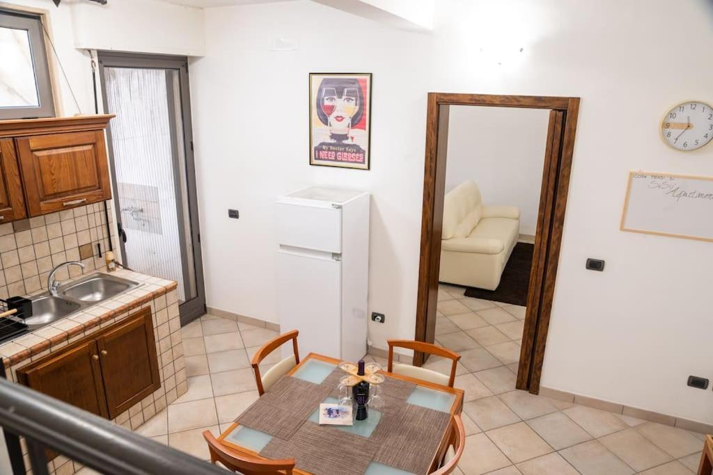Susu Apartment บรินดิซิ ภายนอก รูปภาพ